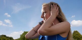 Proč to ta holka nechce slyšet?! Menstruace a jak o ni mluvit s dcerou