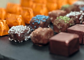 Gurmánský zážitek? Spárujte víno s kvalitní čokoládou