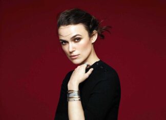 Královna korzetů – Keira Knightley