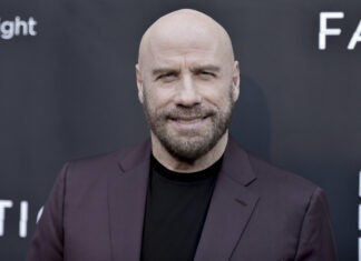Krasavec z Pomády John Travolta: gay, nebo oběť pomluv?