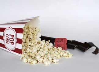 Na co v březnu do kina? Česká komedie nebo klasika Jane Austenové