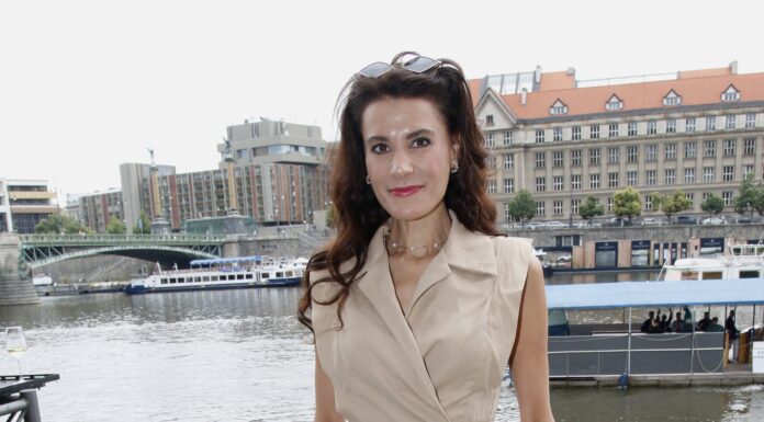 „Sexy role mi nevadí. Nahou mě ale nikdo neuvidí,“ říká herečka Timková otevřeně Monika si na erotické převlečky moc nepotrpí.