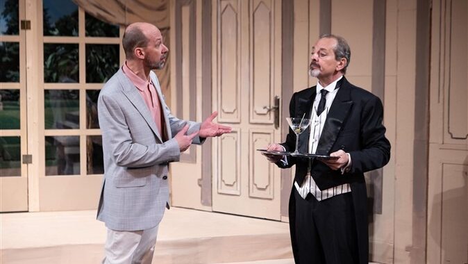 Ambasáda vzhůru nohama. Zamilovaný velvyslanec je hit divadelní sezóny