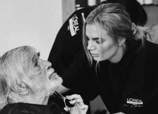 Kadeřnice Veronika Dobruská česala i Jiřího Bartošku.