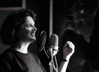 Hudební novinky: Nový podhled na klasiku, výrazné jazzové tituly i návrat ke kořenům