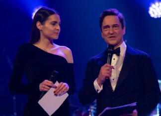 Bílá, Penk, Rašilov. V Obecním domě se to na plese hemžilo slavnými tvářemi