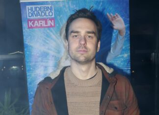 Ondřej Rychlý: Doma vládnou youtubeři. A někdy je televize raději „rozbitá“ Herec Ondřej Rychlý hraje v muzikálu Ledové království.