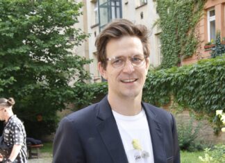 Otcovství a kariéra: Igor Orozovič o každodenních výzvách a štěstí doma i na pódiu Igor Orozovič si zamiloval roli táty.