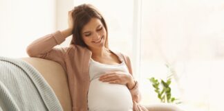 Když těhotenství hlídá aplikace. Český projekt pomáhá ženám s rizikem vysokého tlaku Nová aplikace pomůže těhotným ženám.