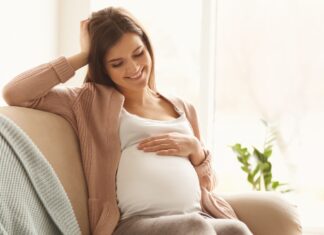 Když těhotenství hlídá aplikace. Český projekt pomáhá ženám s rizikem vysokého tlaku Nová aplikace pomůže těhotným ženám.