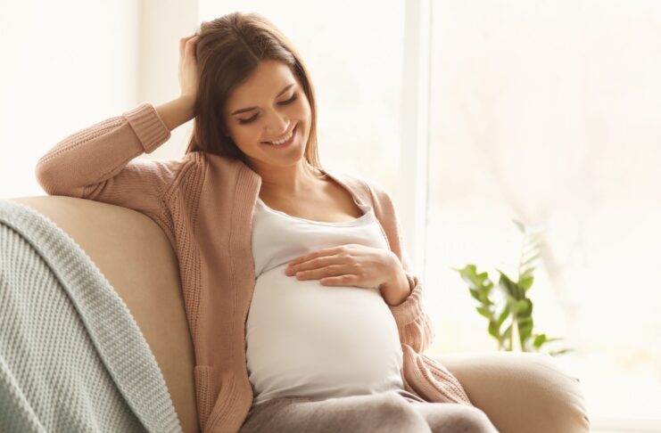 Když těhotenství hlídá aplikace. Český projekt pomáhá ženám s rizikem vysokého tlaku Nová aplikace pomůže těhotným ženám.