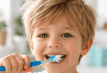 Jak čistit zuby dětem bez křiku? Dentální hygienistka má zaručené rady I čistění zubů může být zábava.