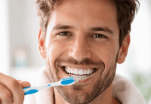Jak si správně čistit zuby? Základ je dobrá pasta a tvrdost kartáčku Čištění zubů je základ.