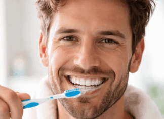 Jak si správně čistit zuby? Základ je dobrá pasta a tvrdost kartáčku Čištění zubů je základ.