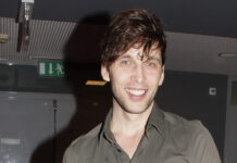 Herec Roman Tomeš: Umělci mají právo říct svůj názor. A to i k politice Roman Tomeš hraje v Biografu láska 2.