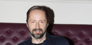 Jaroslav Plesl: Dřív jsem měl rád večírky. Teď mi dělá radost výlet do přírody Herec Jaroslav Plesl miloval večírky.