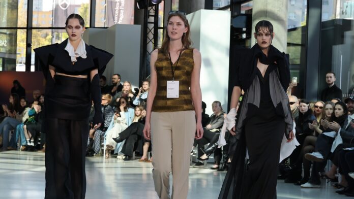 Absolutní vítězkou Mattoni Young Fashion Stars se stala Bára Kotěsovcová.