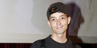 Měsíce sám na cestách: jak herec Denis Šafařík nachází klid v hektické době Herec Denis Šafařík natáčel rozhlasovou hru pro Audioteku.