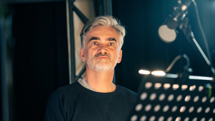 Martin Myšička při nahrávání audiokomiksu Past na Péráka.