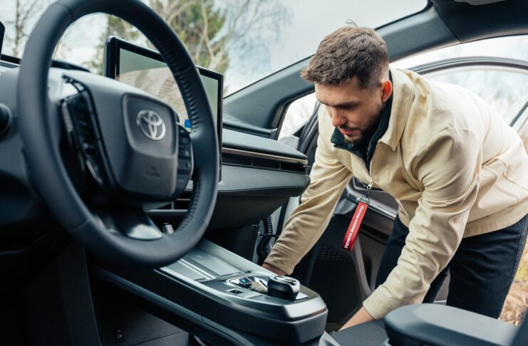 Připravte auto na jarní sezonu.