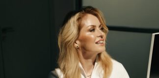 Děláte to správně? Nejčastější chyby při ochraně pleti před sluncem Dermatoložka Lucie Rajská radí, jak se chránit před sluncem.