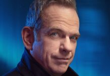 Charismatický šansoniér GAROU se vrací do Prahy