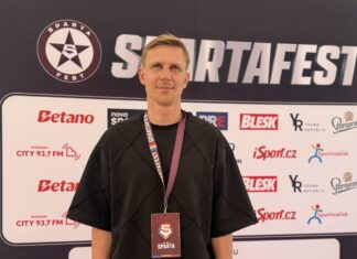 „Největší výhra nejsou trofeje, ale rodina,“ říká bývalý kapitán Sparty Bořek Dočkal Bývalý fotbalista Bořek Dočkal se dal na podnikání.