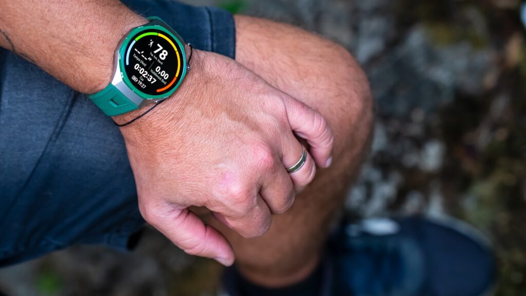 Recenze Huawei Watch GT 7 Pro: Výdrže baterky, precizní GPS a nenápadná evoluce